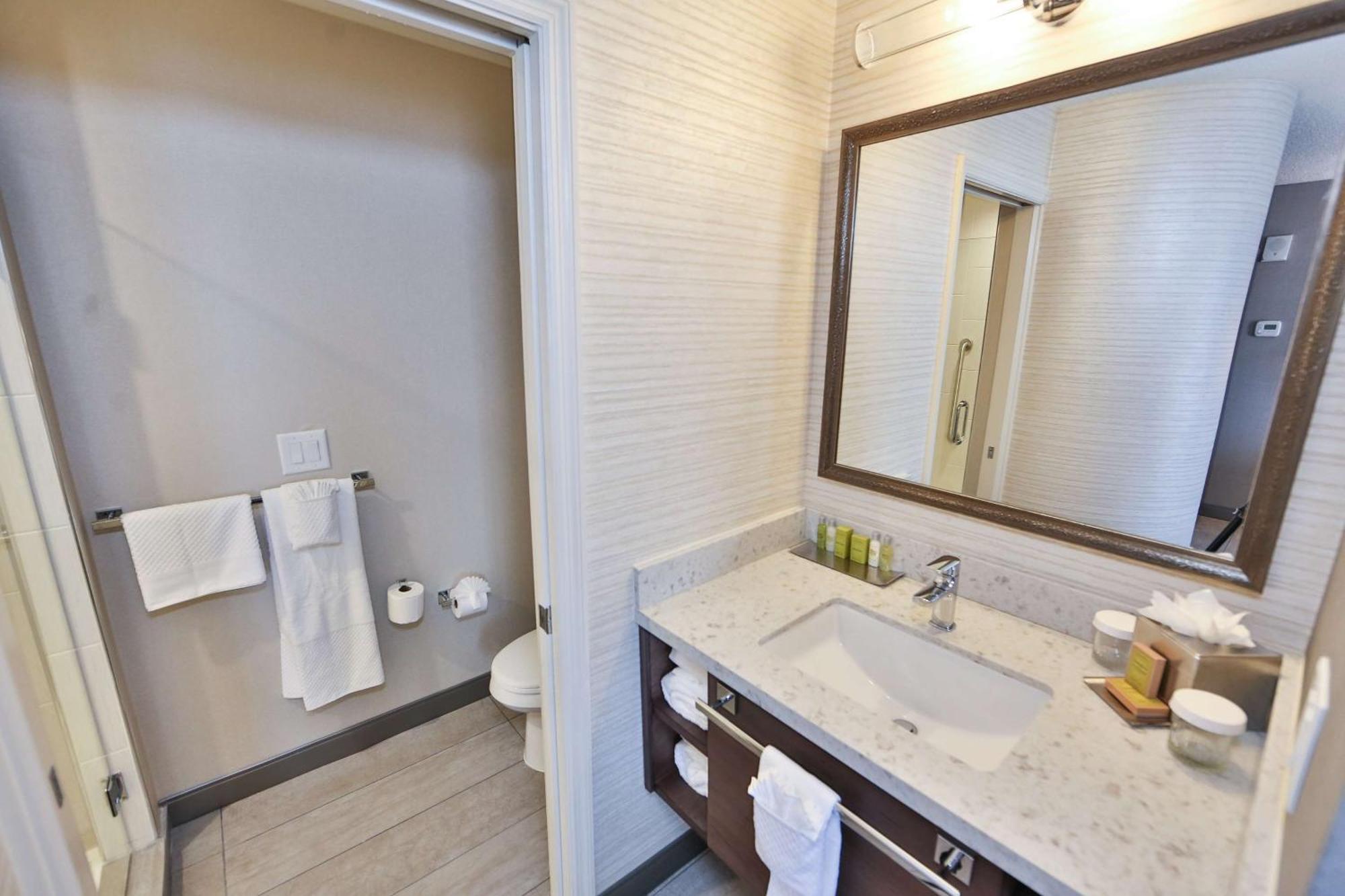Doubletree By Hilton Atlanta Alpharetta-Windward Hotell Eksteriør bilde