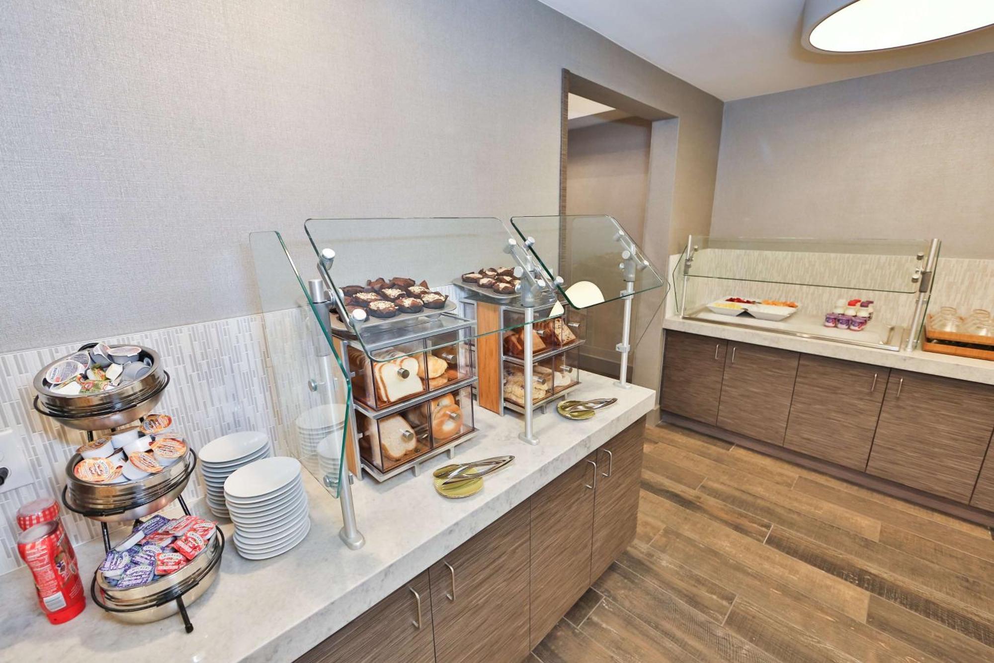 Doubletree By Hilton Atlanta Alpharetta-Windward Hotell Eksteriør bilde